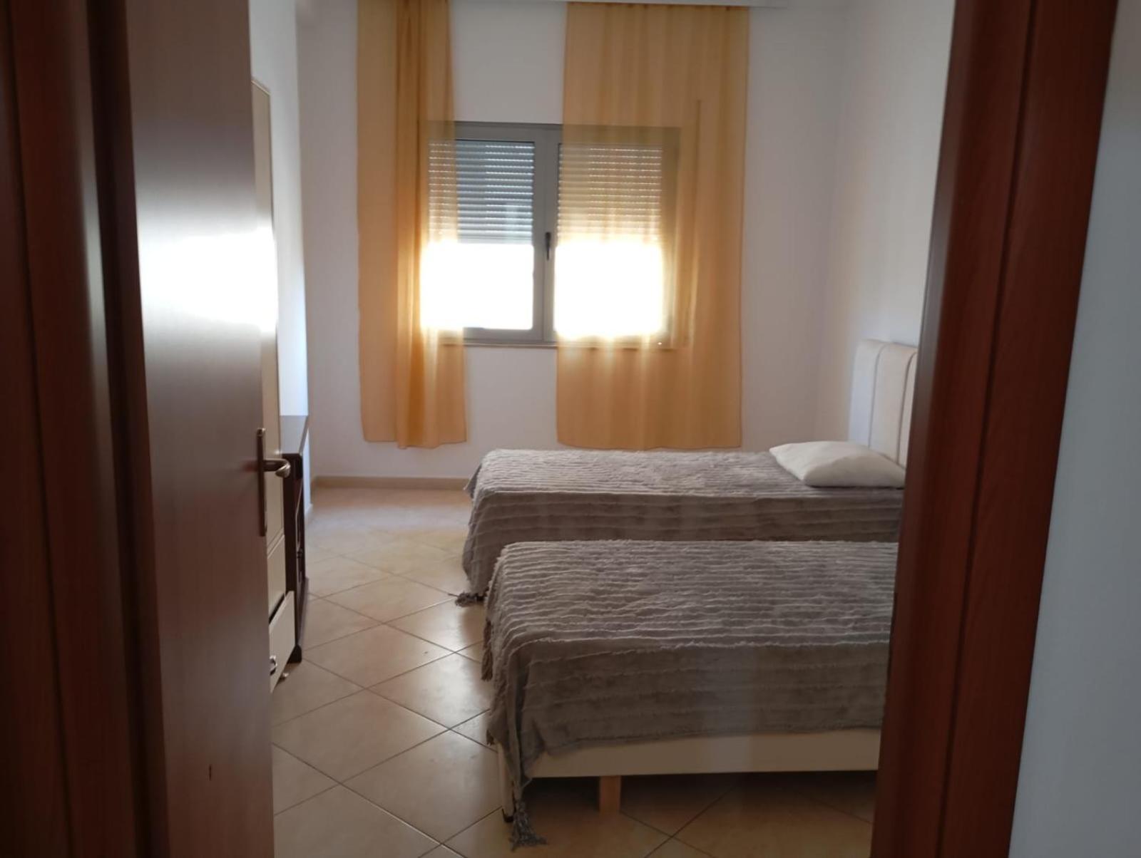 Royal Opposite Nalu Restaurant Apartamento *